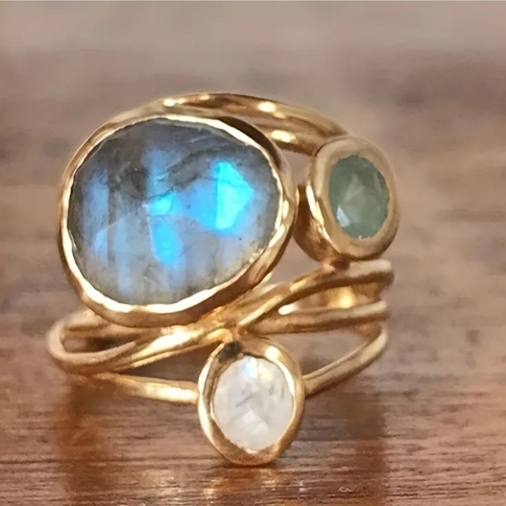 Gold Ring with Blue/Green Stones Sz 9 - Picture 4 of 5